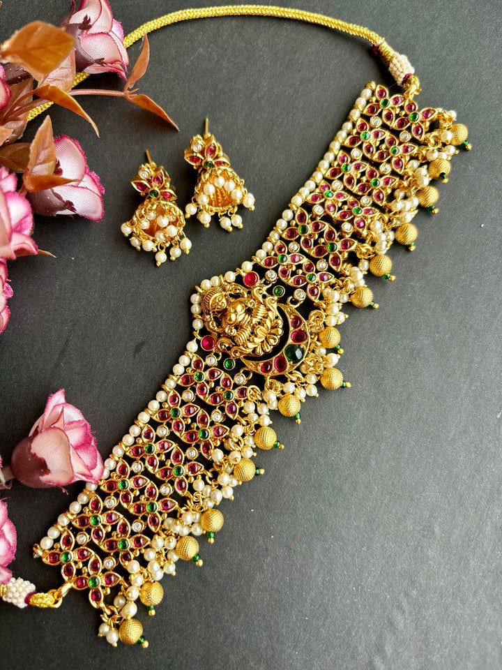 Jadau Kundan Matt Choker Set